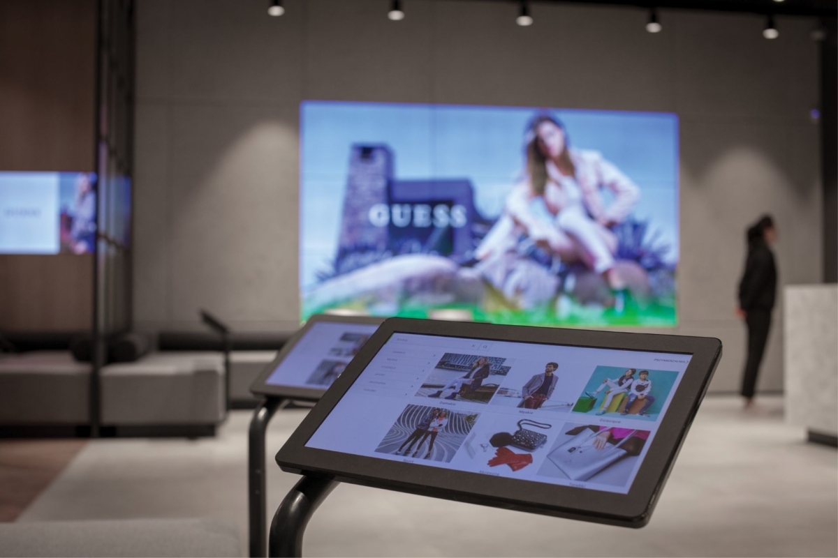 Salony Eobuwie z rozwiązaniami Philips Professional Display Solutions